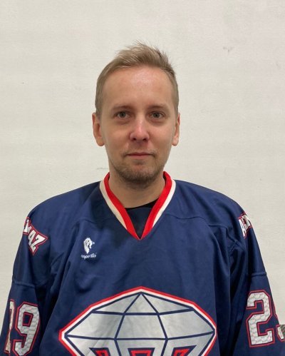 Желяков  Денис  Анатольевич