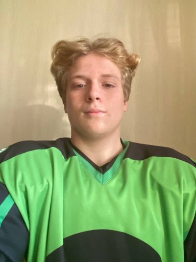 Мартенс  Максим  Артурович