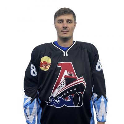 Симонцев  Денис  Вячеславович