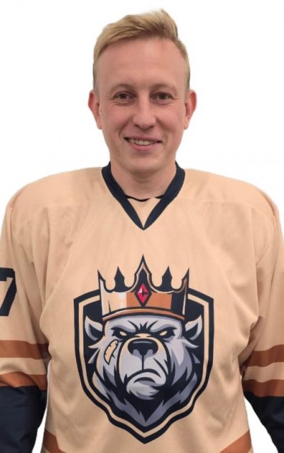 Попов  Максим  Геннадьевич