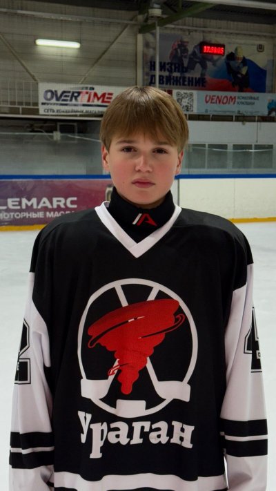 Кучков  Артем  Евгеньевич