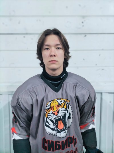 Аксёнов  Кирилл  Денисович